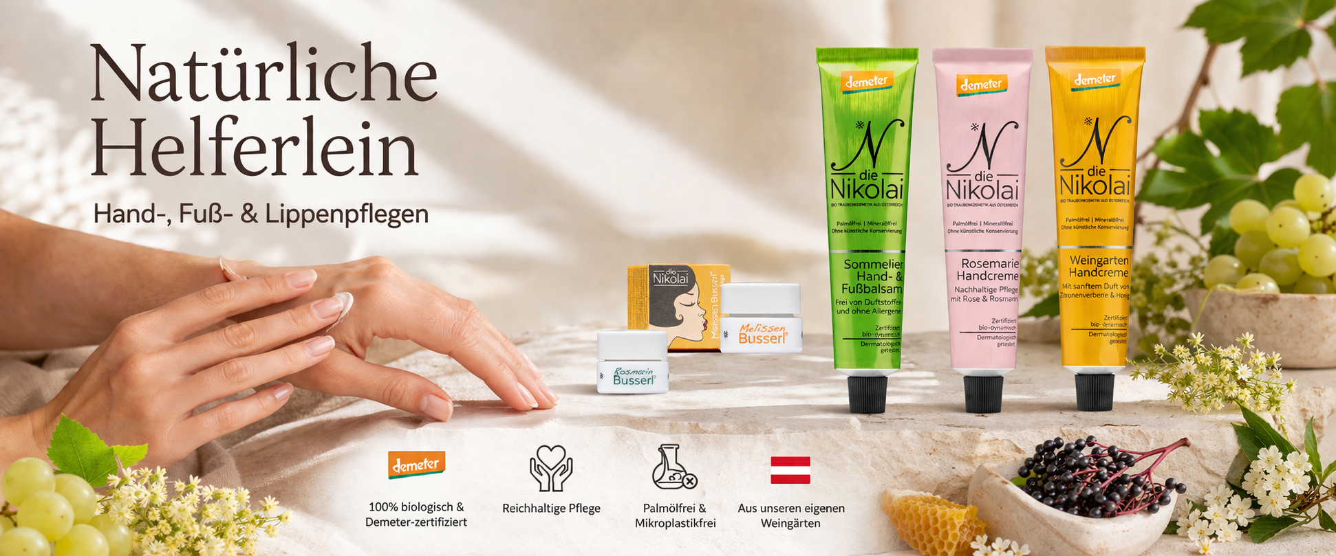 Banner Natürliche Helferlein mit Hand-, Fuß- und Lippenpflegen von dieNikolai inklusive Rosmarin-Handcreme und Holunderblüten – palmölfreie Bio-Pflege aus der Wachau